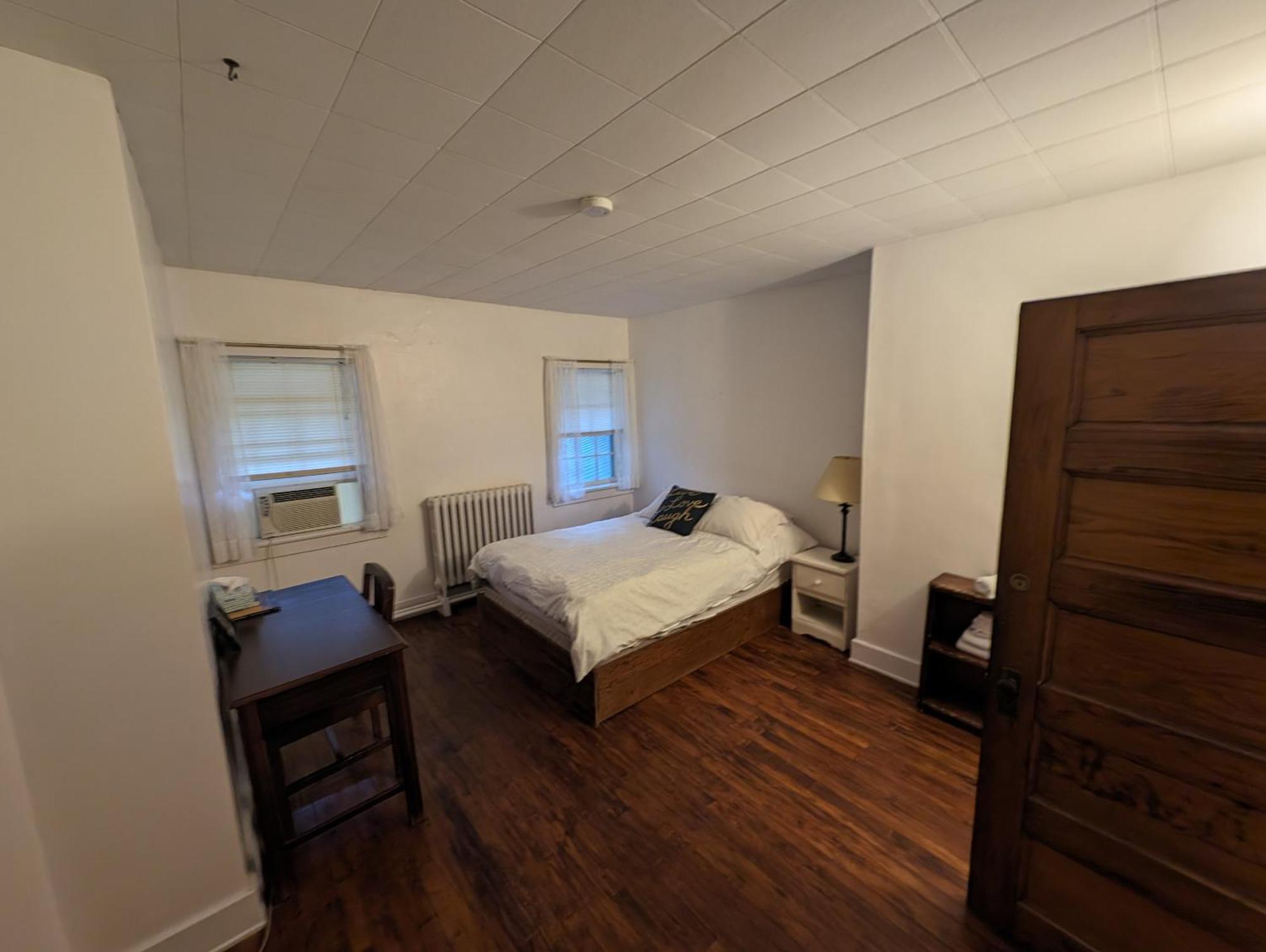 Bristol Pine Lodge מראה חיצוני תמונה