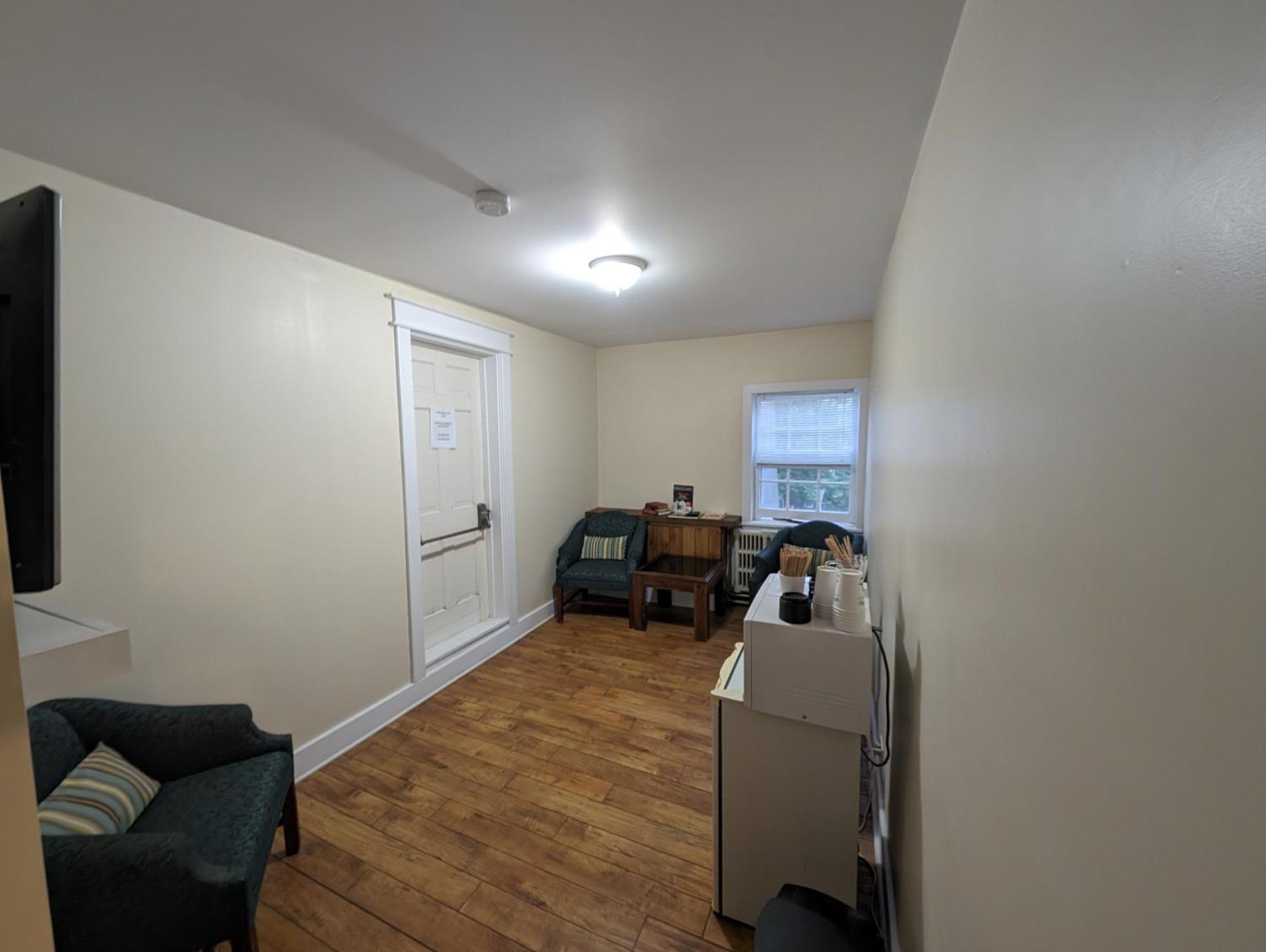 Bristol Pine Lodge מראה חיצוני תמונה